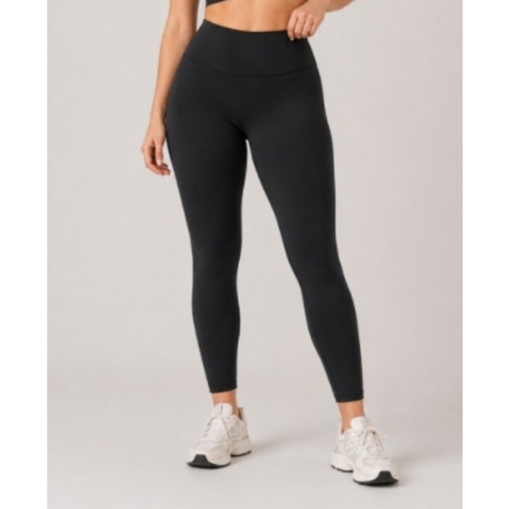 Shapermint Essentials Women's Black High-Waisted Shaping Leggings Size M NWT